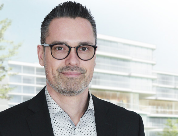 Photo professionnelle de Rodrigue Côté, courtier immobilier commercial oeuvrant en Estrie